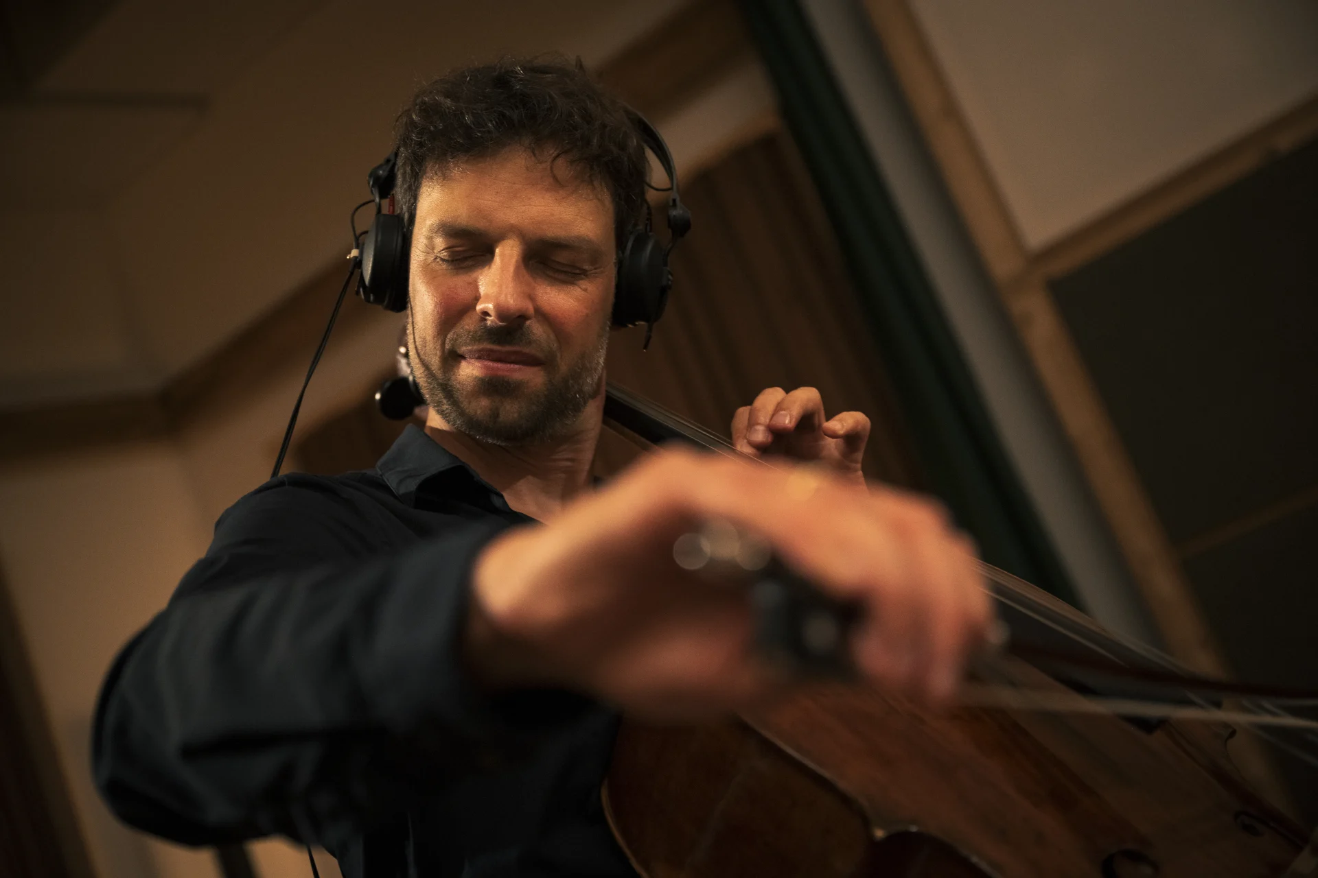 Andreas Graf bei den Cello-Aufnahmen zum HOPE-Album